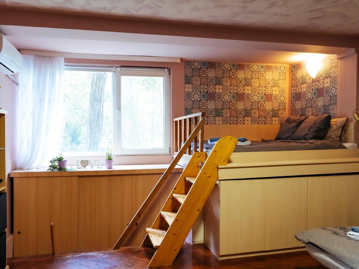 Woody - Cozy And Quiet Place Near Moghioros Park Bucureşti Eksteriør bilde